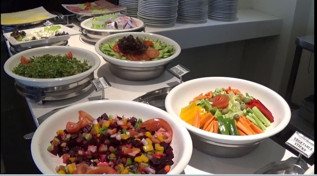 Al Raya Suites Hotel Manáma Kültér fotó