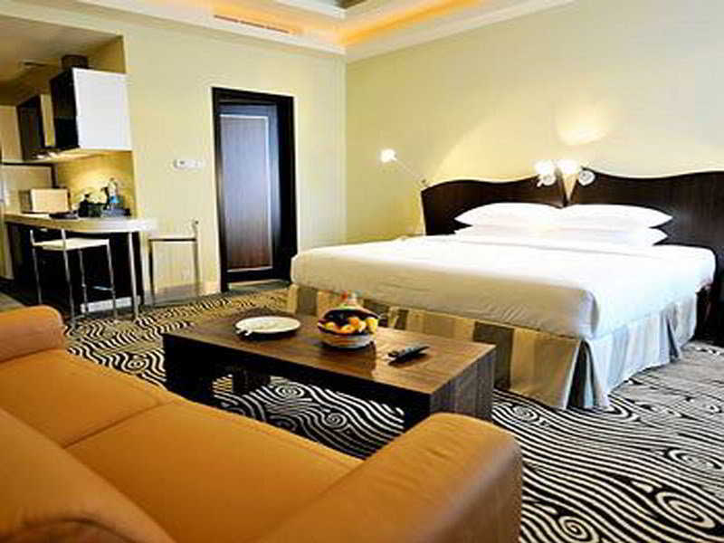 Al Raya Suites Hotel Manáma Szoba fotó