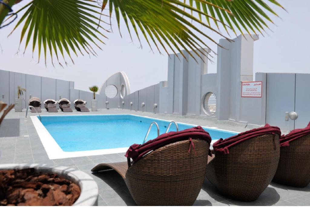 Al Raya Suites Hotel Manáma Kültér fotó