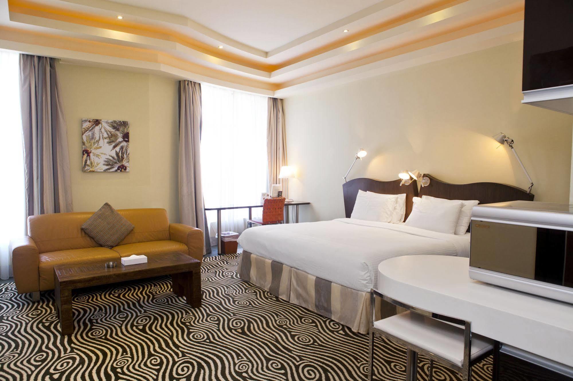 Al Raya Suites Hotel Manáma Kültér fotó